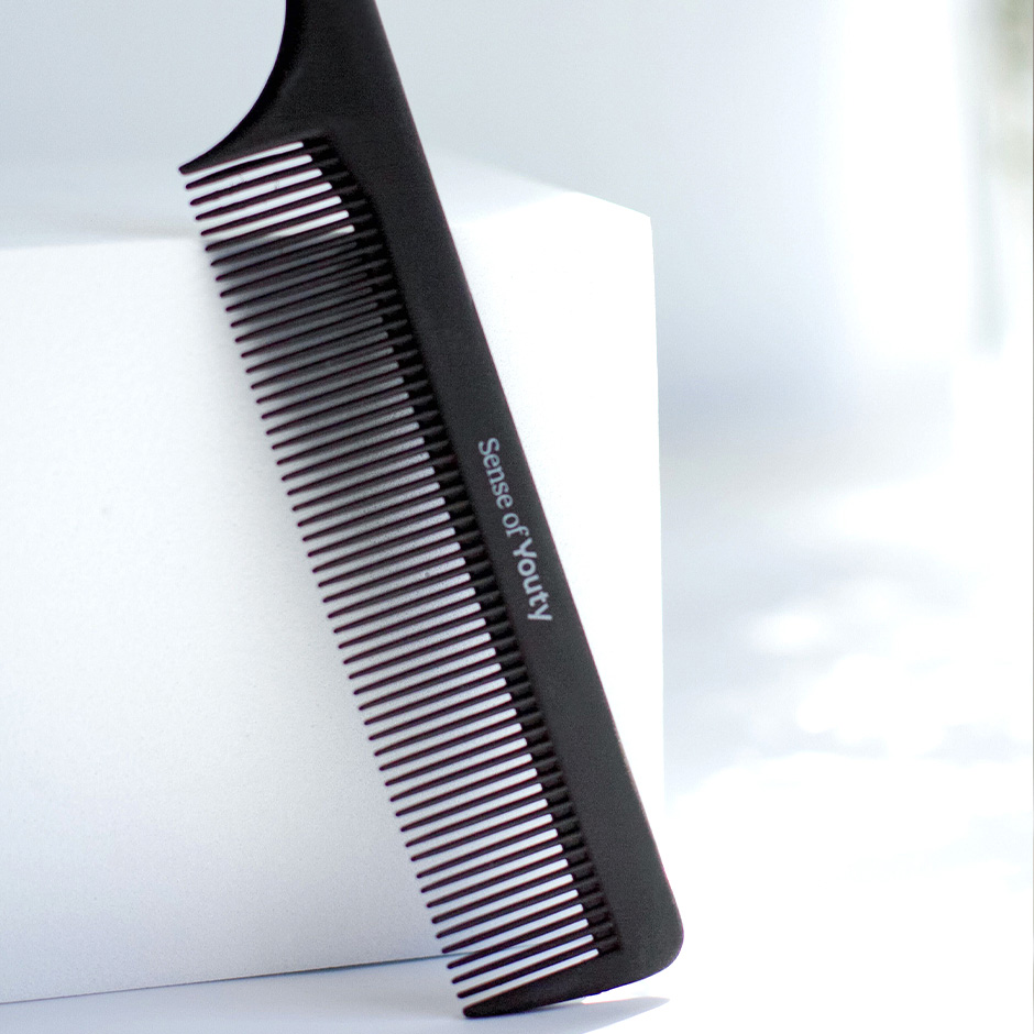 Tail Comb